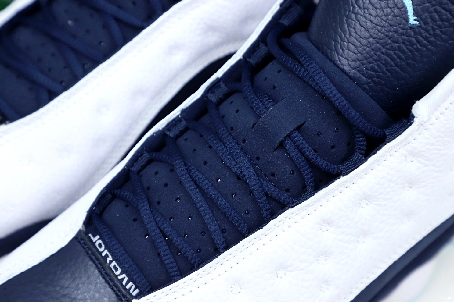 OBSIDIAN 13 RETRO BLUE JORDAN WHITE AIR POWDER 414571-144 0717